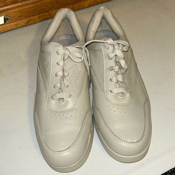 NIB Dexter Comfortable Walking Shoes 10M Gray - Picture 1 of 7